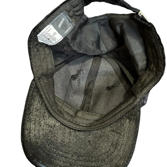 Black Men's Cap - Picture 4 of 4